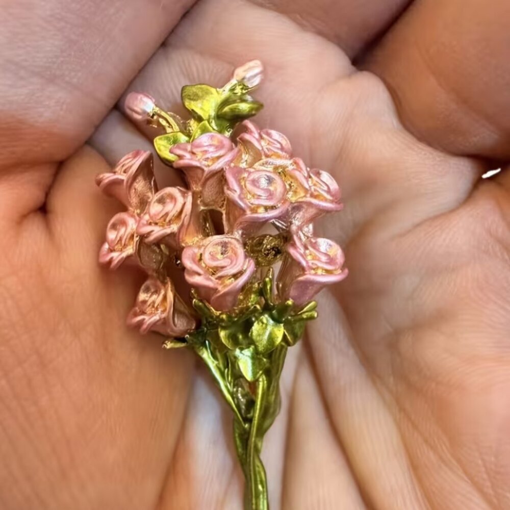 Cute Pink Rose Bouquet Flower Brooch decorative Floral Fashion Brooch Pin